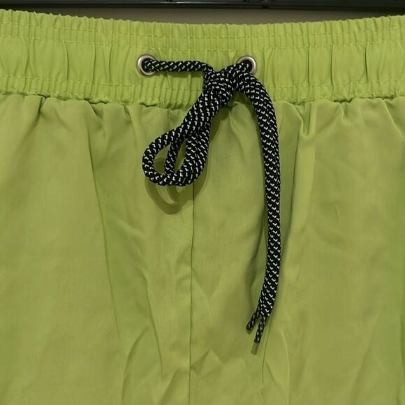 Men’s 7in Workout Trunks with built-in Compression Liner - Picture 2 of 5